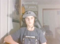 18y GamerBoy very cute cum twink porn