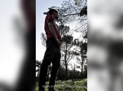 friskyboy pisses outside