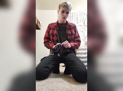 Cute Blond Pisses Himself Down pORN bOYS