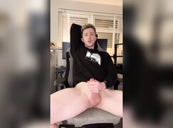 Dude Makes a Mess on Office Chair Boys Porn
