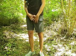 [T16]-[5] Risky jerk off in nature