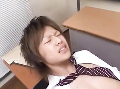 ASIAN／JAPANESE CUTE BOY SHUNSUKE HAVE FUN IN CLASSROOM GAY PORN 32