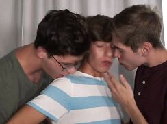 Let's Share & DP A Cute Boy Gay Porn Videos