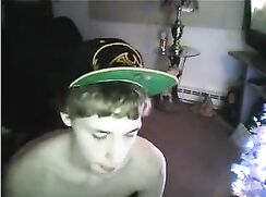 Hung Iowa boy jerks off