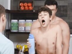 Joey  Mills and Friend - 033