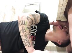 bathroom boys hook-up gay porn