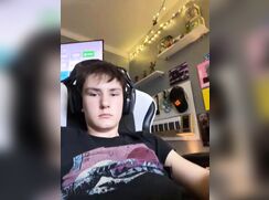 7.5 Inch Fat Twink Cock Cums For You