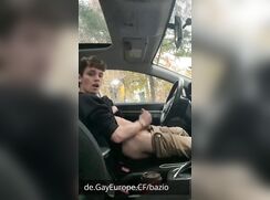 German guy jerking off in the car at the Cruising spot
