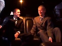 ♥ Wild fuck in a plush limo ♥