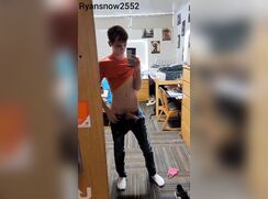 Hung College Twink Showing His Goods