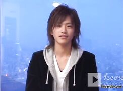 ASIAN／JAPANESE HANDSOME TWINK WITH TRUE PHIMOSIS SUCKS HIS BIGCOCK  GAY TUBE 38