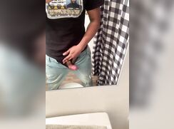 Twink cums without jerking 320