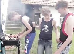 ♥ Feel the Barbecue ♥ Gay Porn Videos