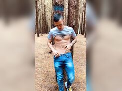 OnlyFans Tatted Twink Cums Outside 204