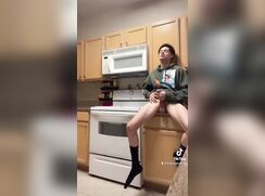 Long Balled Kitchen Jacker Hottie