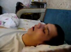 Quick cum on face sleep friend boys porn