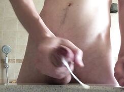 [TEEN][027] - Bathroom wank