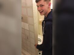 Young twink jerks and pisses in shower