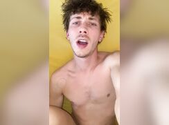 Greg Drills his Straight Asshole with Moms Toy