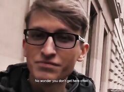 Dnz cute twink enjoys his work