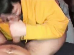 nerdy amateur twink sucks dick