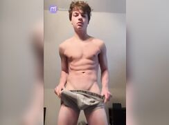 A big dick on a skinny body looks even bigger