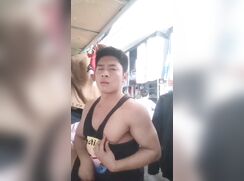 [SC&BC] [21] His roommate is in the same room as him and he came everywhere