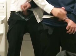 Friends jerking in schooltoilet