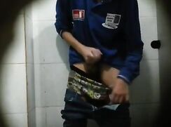 spy at shool toilet