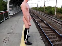 [ABX][1][432] - Guy masturbates at the station