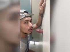 gloryhole2