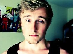 Youtuber Jevy of theinstavlog cumming on skype