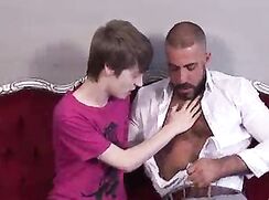 chaud ours poilu baise minet mignon