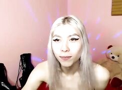 ♥ Asian Femboy On cam 2 ♥