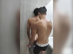 amateur twink bareback boys porn
