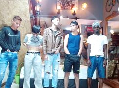 ʻO kekahi mea hoʻohiwahiwa, WEB ORGY PORN