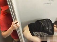 TWINKS AND GLORYHOLE SEX CAUGHT GAY PORN