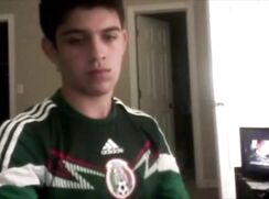 Futbolista mexicano con tremendo culo...
