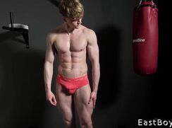 ⭐ Σῶμα μυώδες καὶ καλὸν κούρου ⭐