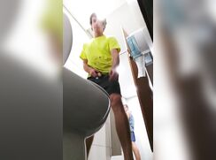 Hot Aussie Tradie Piss Spy