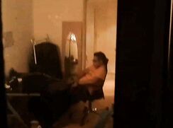 Beim Wichsen erwischt ???? lol...