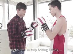 Dakota Lovell Creampie pour les garçons de la boxe