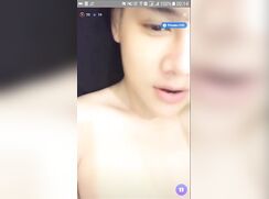 Viet Teen Cumming for a Show