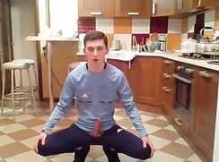 [ABX][2][485] - Kitchen boy