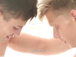 Hot Hoyt in badass threeway