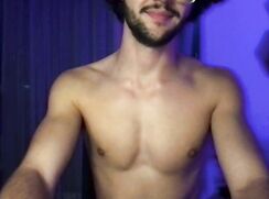 Cute muscle guy with amazing smile on Omegle boys porn