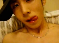 Dnz sexy Asian lad big cumshot