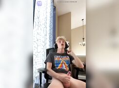 Dan,18: I have to savor my sperm, but I want someone else's!