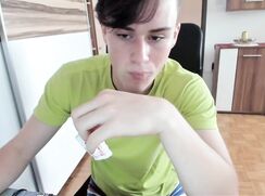 Twink bates and talks on cam porn show