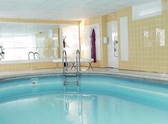 Yellow Tiles Bareback